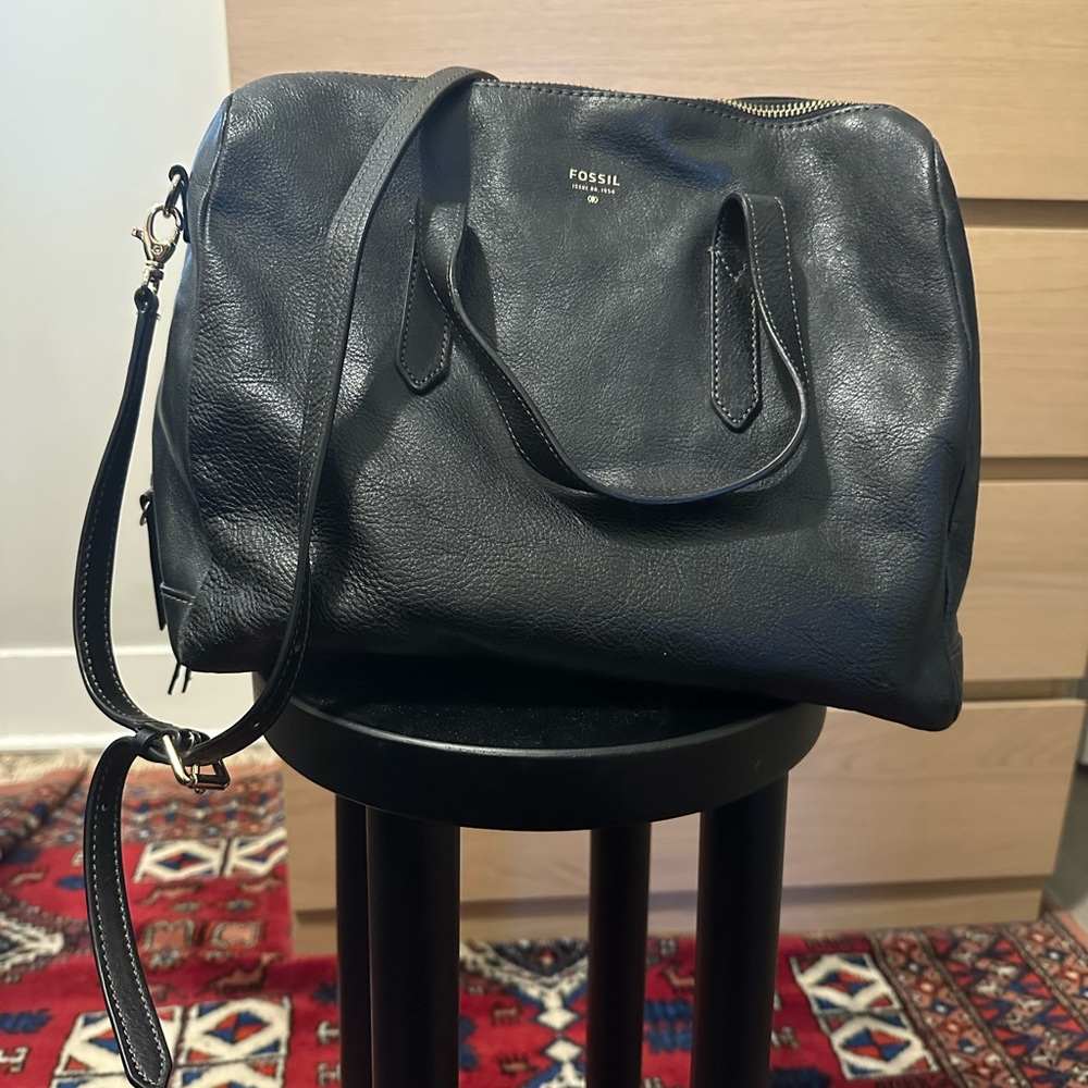FOSSIL Black Leather Shoulder Bag Purse Crossbody Handbag Tote